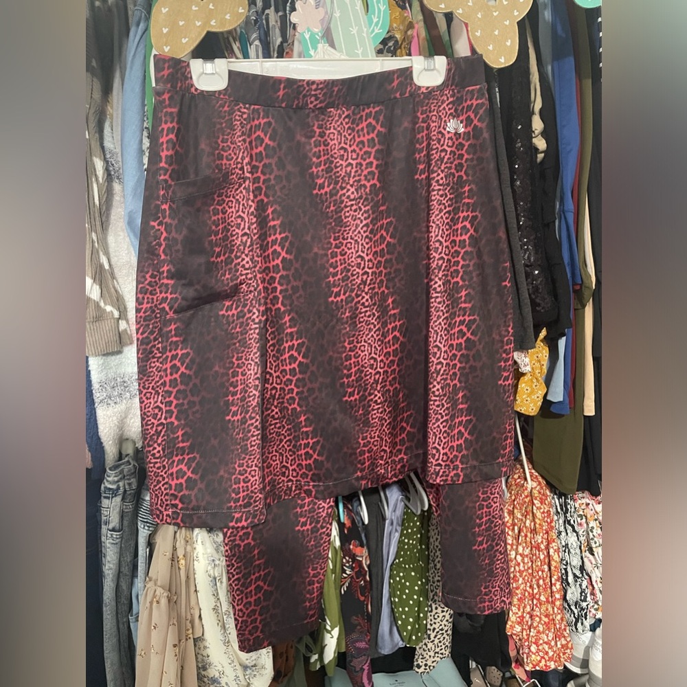 Length 22in with capri leggings attached